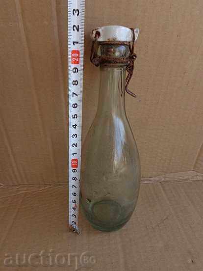 Стара бутилка с порцеланова тапа, шише с цена 63.00 лв. | € 32.21 Стара бутилка с порцеланова тапа, шише с цена 63.00 лв. | € 32.21