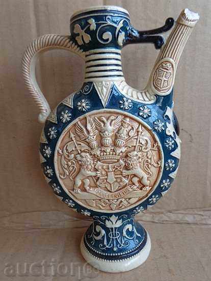 Ceramic pot, pottery, crown, burette, bake a jug with a coat of arms with price 52.00 BGN | € 26.59 Ceramic pot, pottery, crown, burette, bake a jug with a coat of arms with price 52.00 BGN | € 26.59