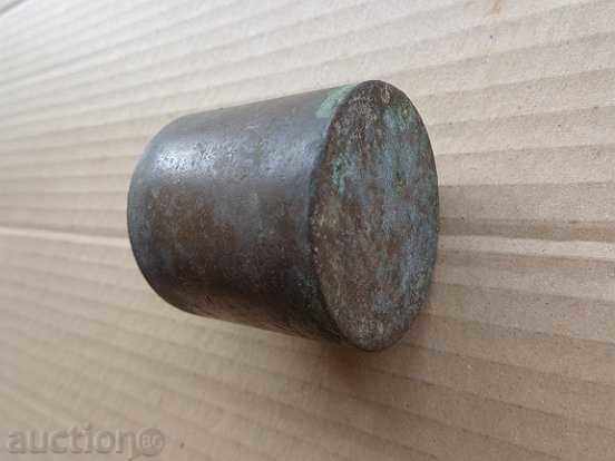 Old weighing scale, exaggeration, kilogram control weight - 5 Old weighing scale, exaggeration, kilogram control weight - 5