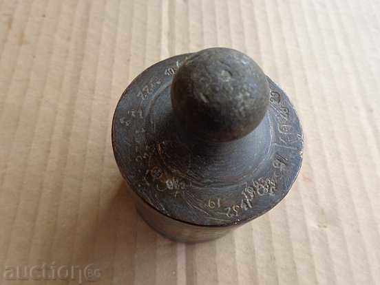 Old weighing scale, exaggeration, kilogram control weight - 7 Old weighing scale, exaggeration, kilogram control weight - 7