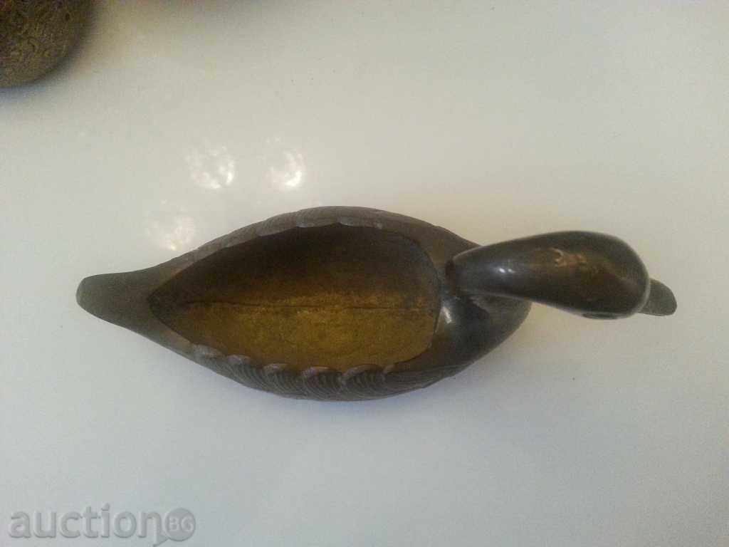 Auction Old Massive Bronze Bird Statuette Auction Old Massive Bronze Bird Statuette