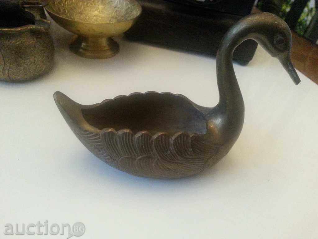 Delivery of Old Massive Bronze Bird Statuette Delivery of Old Massive Bronze Bird Statuette