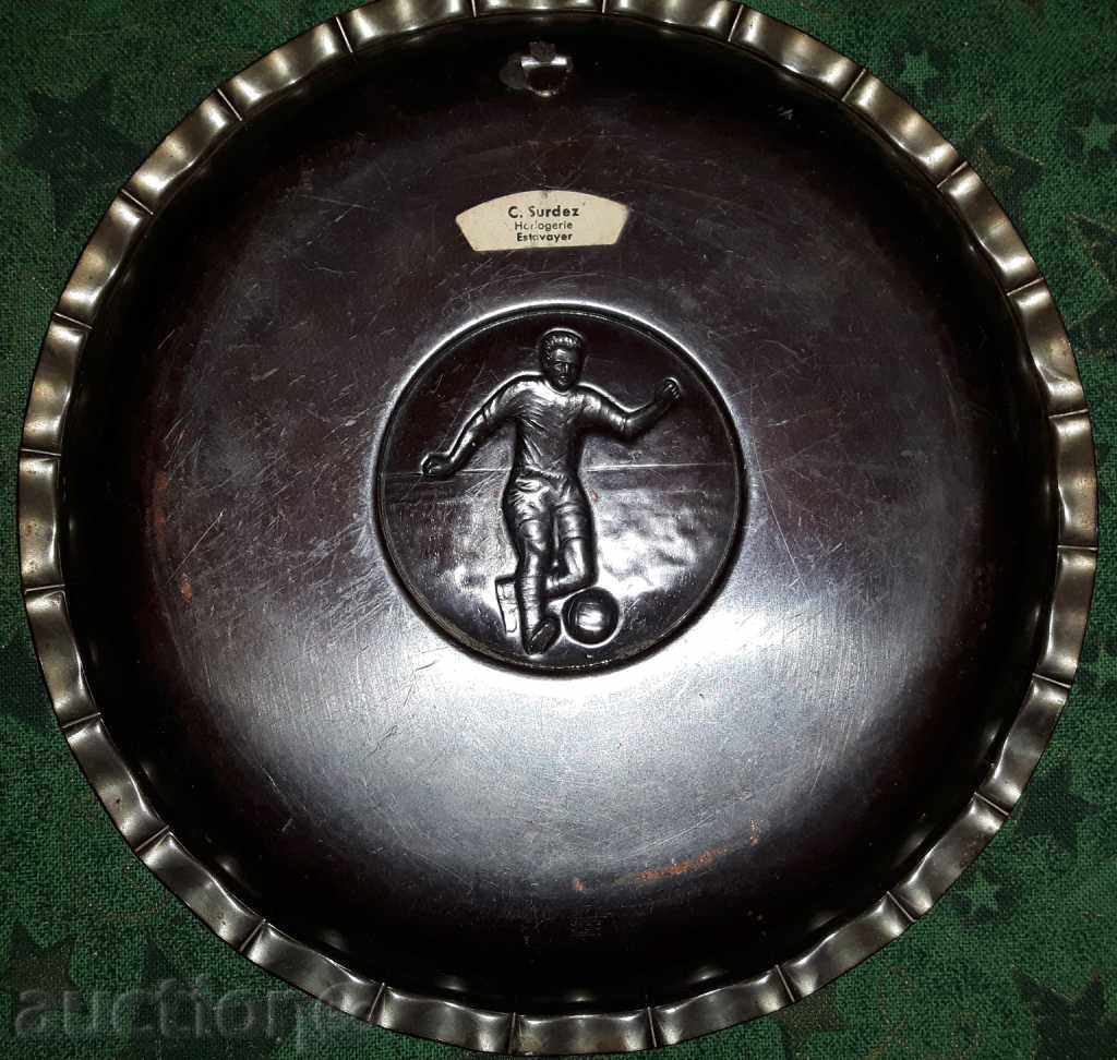 Licitație Embossed solid / panou de 440 g / cupru - Montrélloz 1965 Licitație Embossed solid / panou de 440 g / cupru - Montrélloz 1965