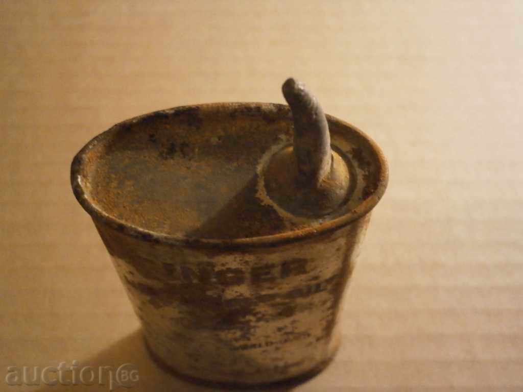 SINGER SINGER SEILING MACHINE with price 10.00 BGN | € 5.11