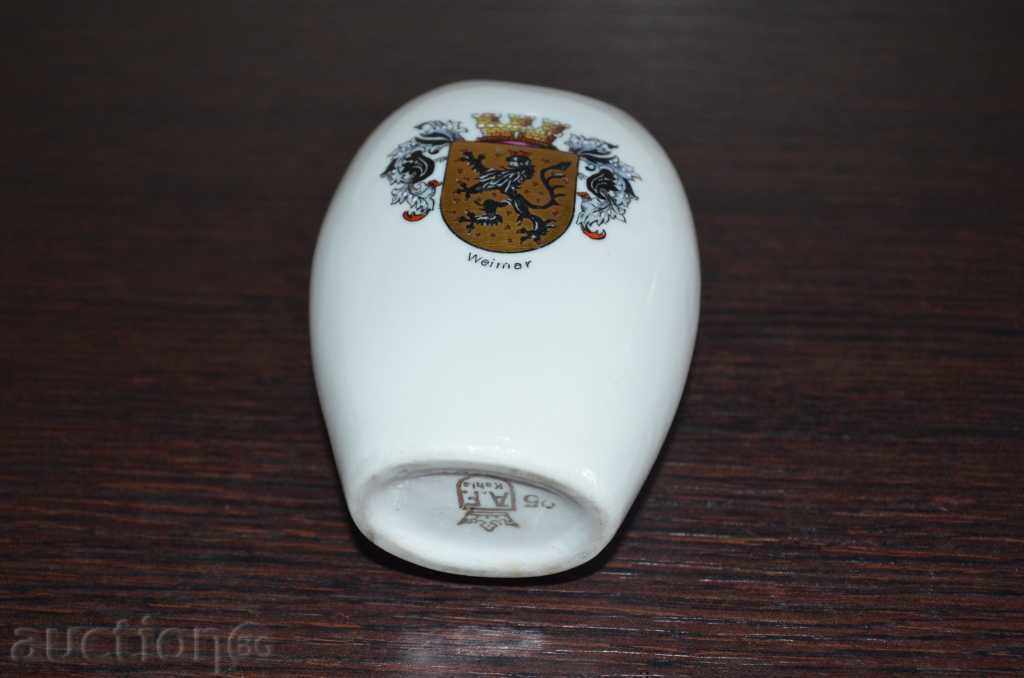 Porcelain vase with Weimar's coat of arms - 5 Porcelain vase with Weimar's coat of arms - 5