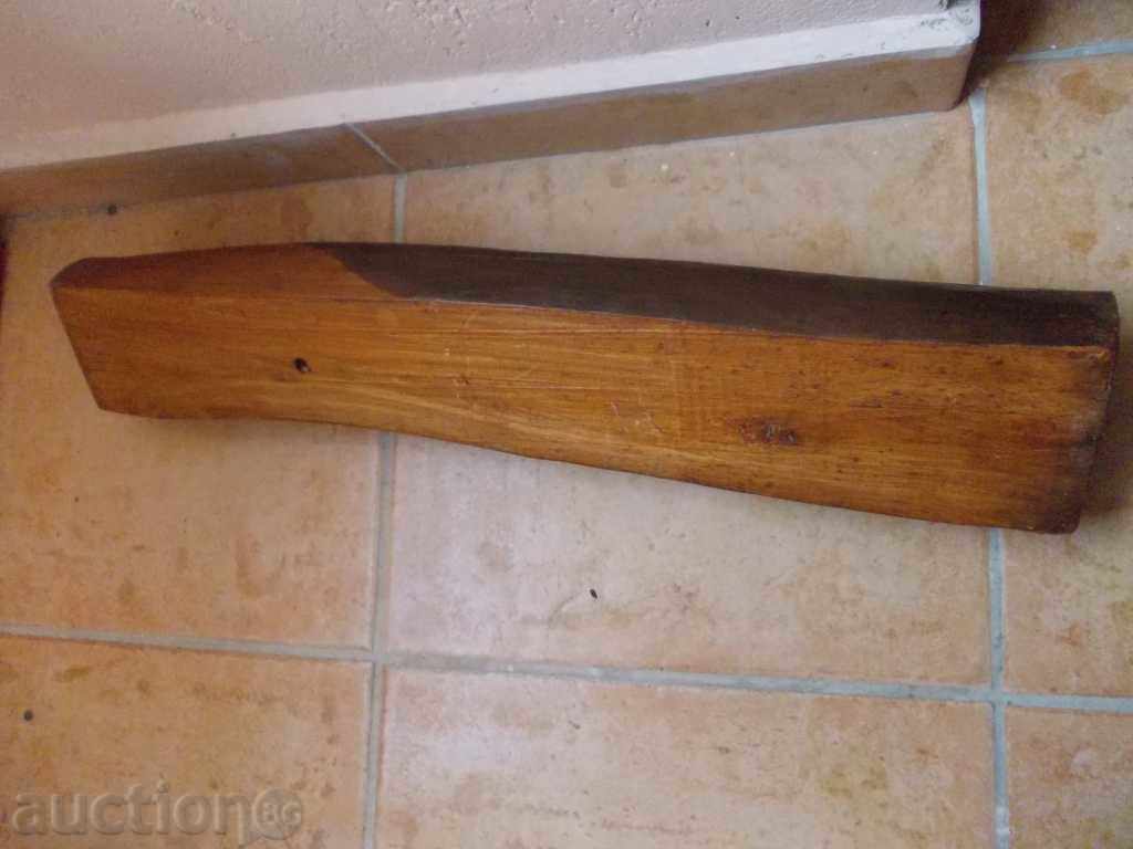 Delivery of Wood Carving - BG Delivery of Wood Carving - BG