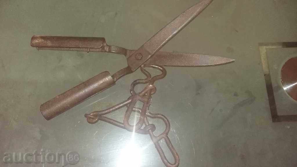 Auction lot of old forged scissors iron Auction lot of old forged scissors iron