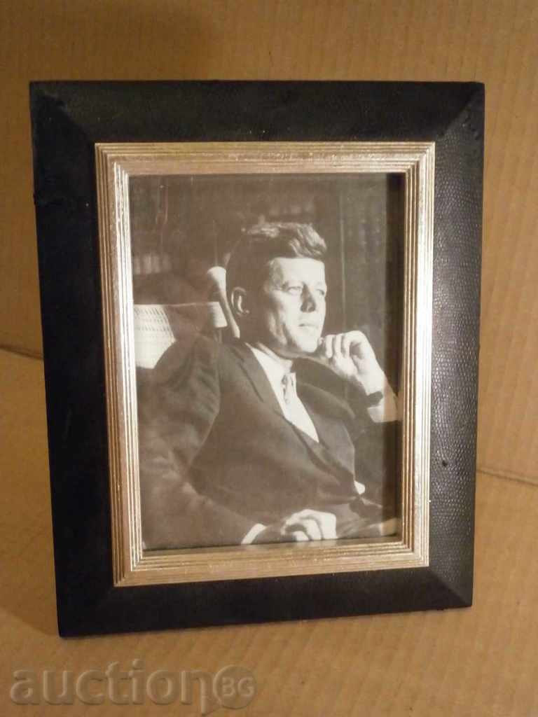 old frame with Kennedy with price 65.00 BGN | € 33.23 old frame with Kennedy with price 65.00 BGN | € 33.23