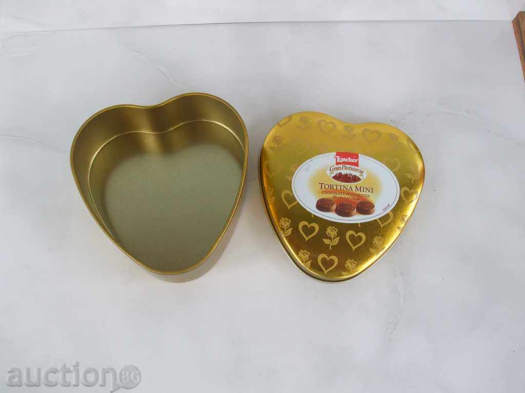 Metal candy box in the shape of a collector heart with price 1.50 BGN | € 0.77 Metal candy box in the shape of a collector heart with price 1.50 BGN | € 0.77
