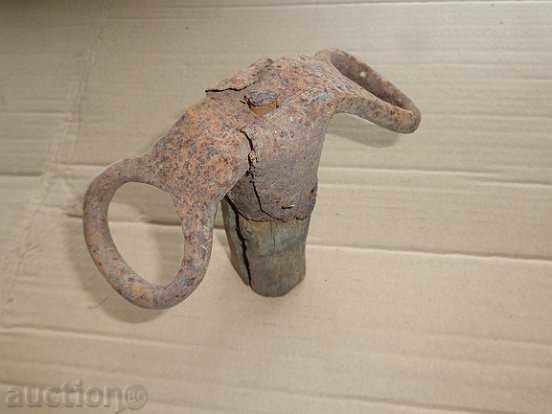 Old waxed wood carved iron - 7 Old waxed wood carved iron - 7