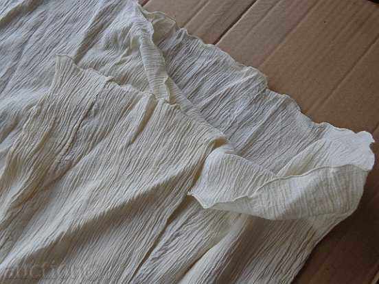 Delivery of An old hand-woven shirt made of kenar, costume, sukman, chees Delivery of An old hand-woven shirt made of kenar, costume, sukman, chees