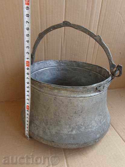 Auction An old tinned copper baker copper kettle boiler pot Auction An old tinned copper baker copper kettle boiler pot
