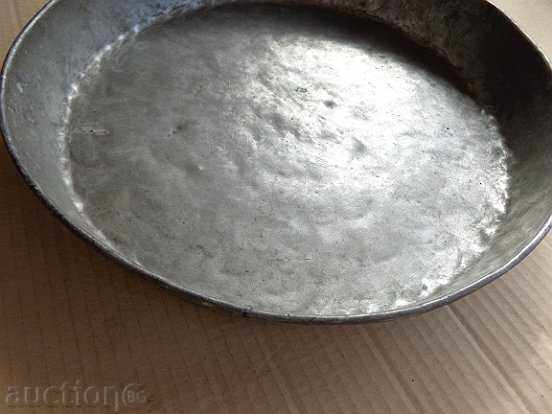 Delivery of Old tinned baking tray tray of copper pot Delivery of Old tinned baking tray tray of copper pot