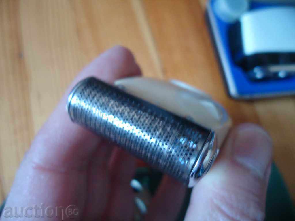 Auction  TWO OLD ELECTRIC SHAVERS RETRO USSR BAKELITE