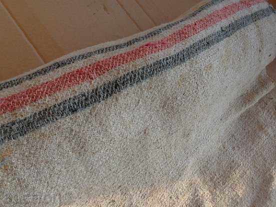 Delivery of An old hand-woven hemp fabric cloth trail Delivery of An old hand-woven hemp fabric cloth trail