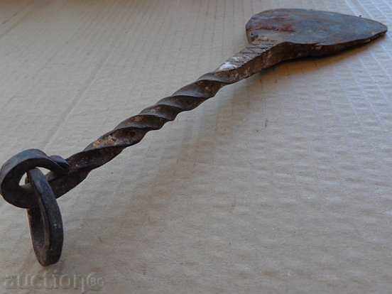 Old forged scabbard, hoe, gingerbread, gingerbread with price 24.00 BGN | € 12.27 Old forged scabbard, hoe, gingerbread, gingerbread with price 24.00 BGN | € 12.27