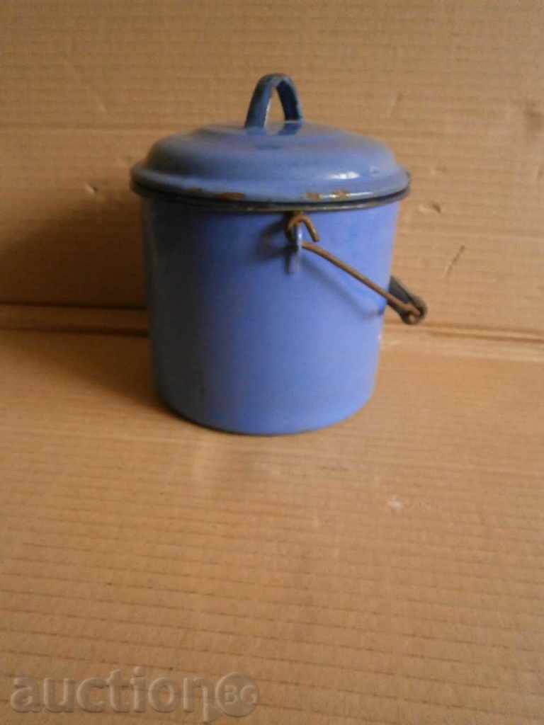Auction enameled bowl ladle ginger kettle spoon Auction enameled bowl ladle ginger kettle spoon