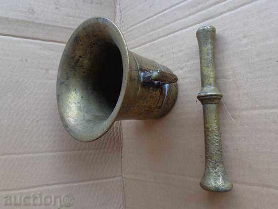 Παλιό χάλκινο γουδί και γουδοχέρι για το σφυροκόπημα - 7
