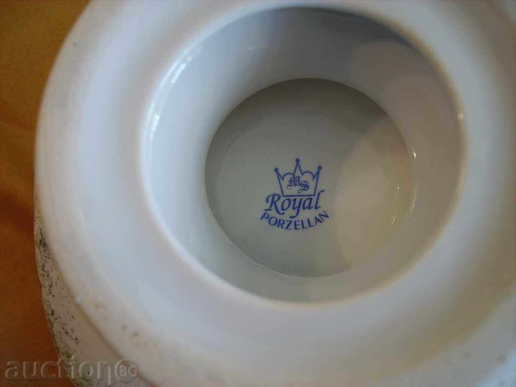 Porcelain bonbonniere - 5 Porcelain bonbonniere - 5