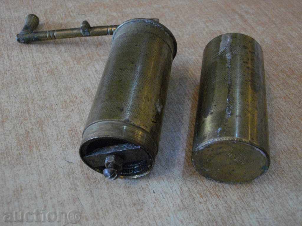 Bronze machine for grinding coffee, black pepper and other - 6 Bronze machine for grinding coffee, black pepper and other - 6