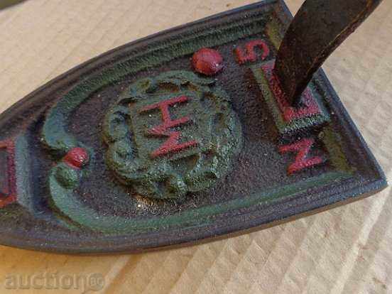Old iron on the brink of late 19th-early 20th century with price 89.00 BGN | € 45.50 Old iron on the brink of late 19th-early 20th century with price 89.00 BGN | € 45.50