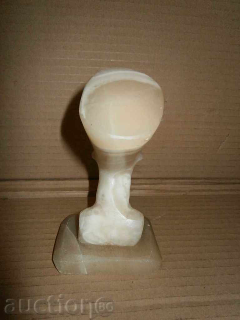 bust of Nefertiti with price 55.00 BGN | € 28.12 bust of Nefertiti with price 55.00 BGN | € 28.12