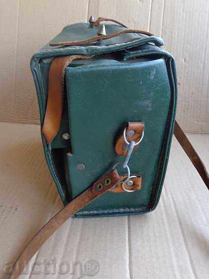 Παράδοση Ιατρική τσάντα εκπαιδευτή υγιεινής Ερυθρού Σταυρού δεκαετίας 40-60 Παράδοση Ιατρική τσάντα εκπαιδευτή υγιεινής Ερυθρού Σταυρού δεκαετίας 40-60