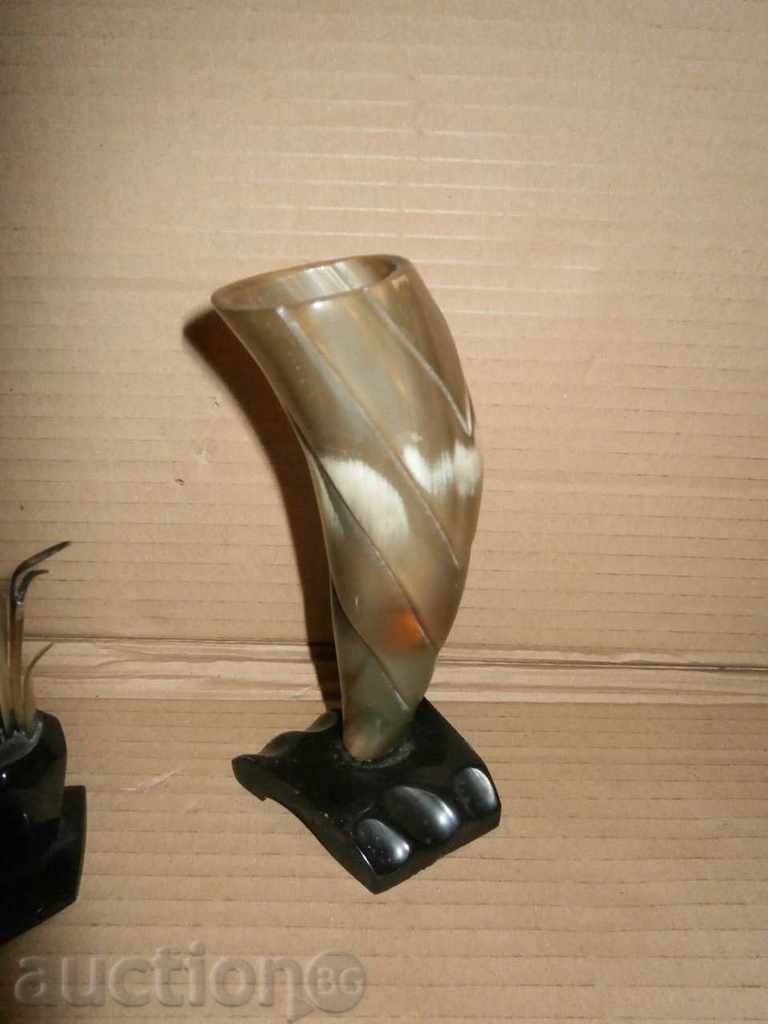 60s horn bone desk pencil case with price 71.00 BGN | € 36.30 60s horn bone desk pencil case with price 71.00 BGN | € 36.30