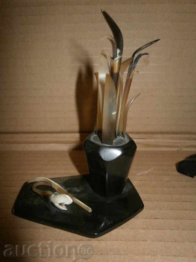 Auction 60s horn bone desk pencil case Auction 60s horn bone desk pencil case