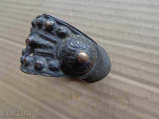 Delivery of Renaissance bronze slingshot bracelet, jewelry, jewel Delivery of Renaissance bronze slingshot bracelet, jewelry, jewel