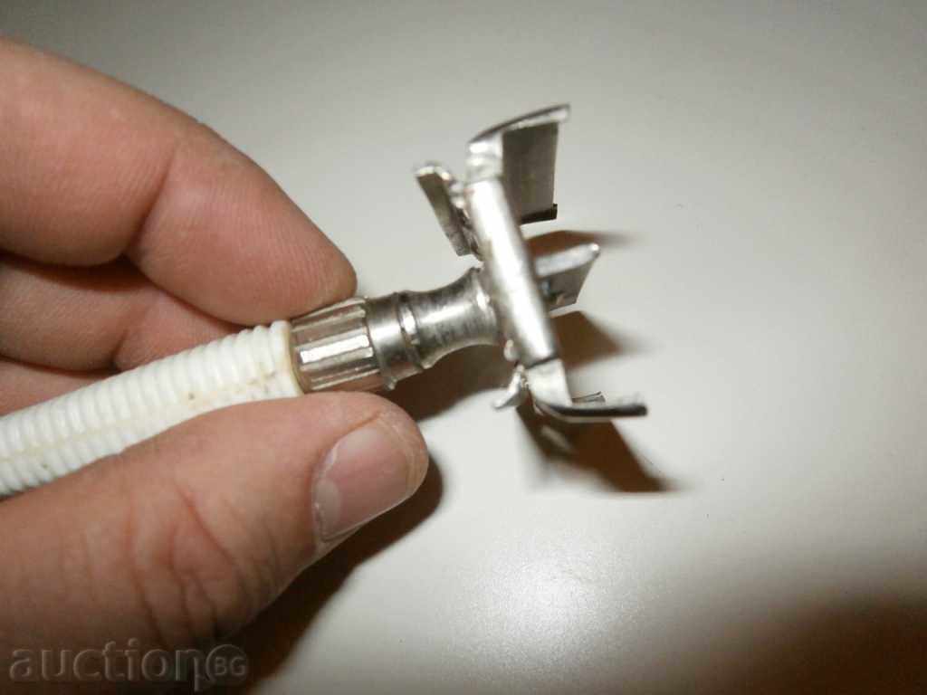 an old razor from Sotsia - 6