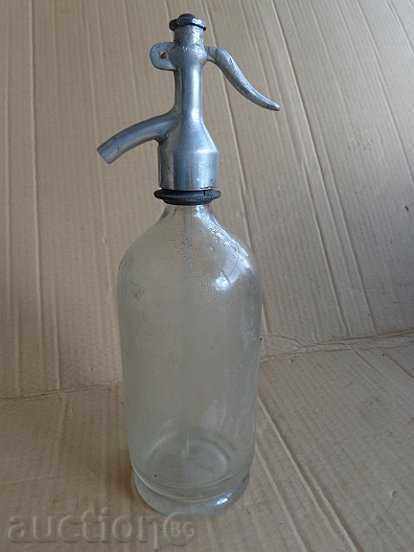 Стар сифон за газирана вода, сода, бутилка, шише, стъкло