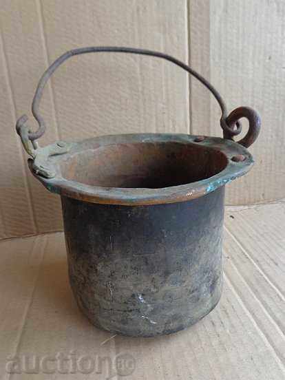 Old cauldron, copper vessel, bucket, copper cauldron, bucket of gum with price 43.00 BGN | € 21.99 Old cauldron, copper vessel, bucket, copper cauldron, bucket of gum with price 43.00 BGN | € 21.99