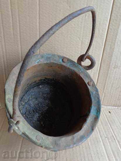 Old cauldron, copper vessel, bucket, copper cauldron, bucket of gum - 5 Old cauldron, copper vessel, bucket, copper cauldron, bucket of gum - 5