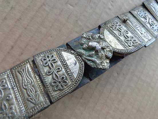 Delivery of Renaissance silver belt, pafta, pafta, costumes, jewelry Delivery of Renaissance silver belt, pafta, pafta, costumes, jewelry