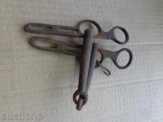 Delivery of Old forged horse reins Delivery of Old forged horse reins