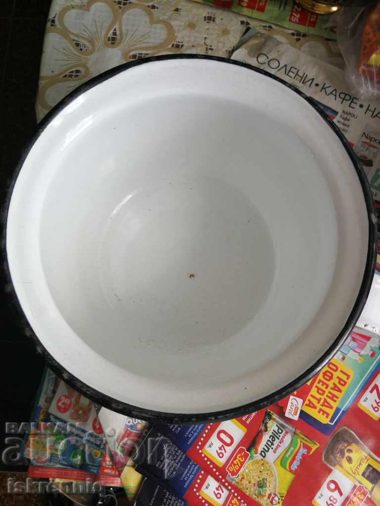 Enameled old Pot with price 20.00 BGN | € 10.23