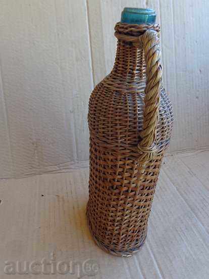 Стара стъклена дамаджана за ракия с оплетка от ракита - 5 Стара стъклена дамаджана за ракия с оплетка от ракита - 5