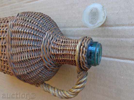 Стара стъклена дамаджана за ракия с оплетка от ракита - 6 Стара стъклена дамаджана за ракия с оплетка от ракита - 6