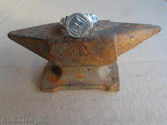 Delivery of Miniature anvil, wrought iron, mignon