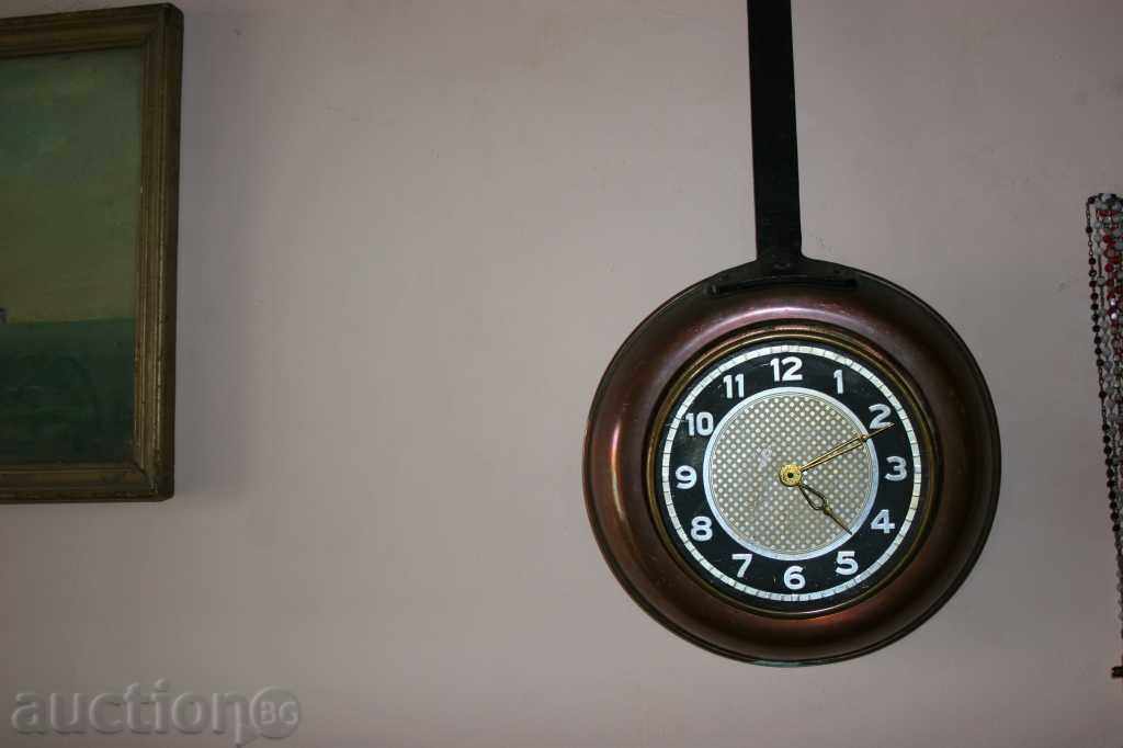 cupru, perete, mecanic pan-ceas cu preț 60.00 BGN | € 30.68