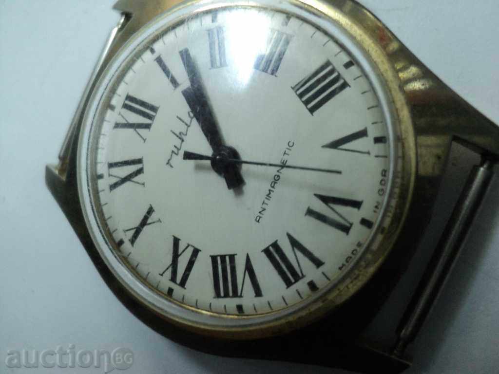 Auction RUHLA HANDMADE Auction RUHLA HANDMADE