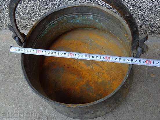 Auction Old harania, copper vessel, large cauldron, copper, dustpan Auction Old harania, copper vessel, large cauldron, copper, dustpan