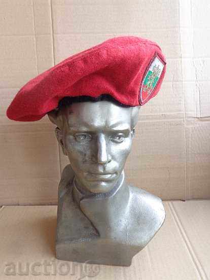 Auction Army beret, uniform, beret with coat of arms Auction Army beret, uniform, beret with coat of arms