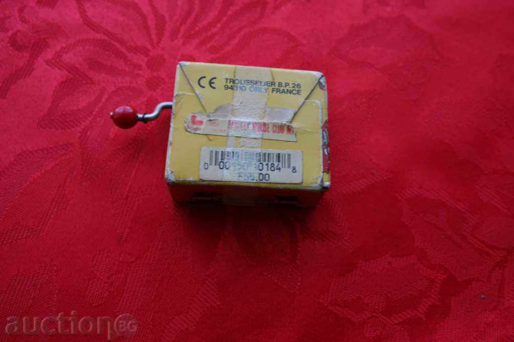 Стара латерничка на Disney с цена 30.00 лв. | € 15.34 Стара латерничка на Disney с цена 30.00 лв. | € 15.34