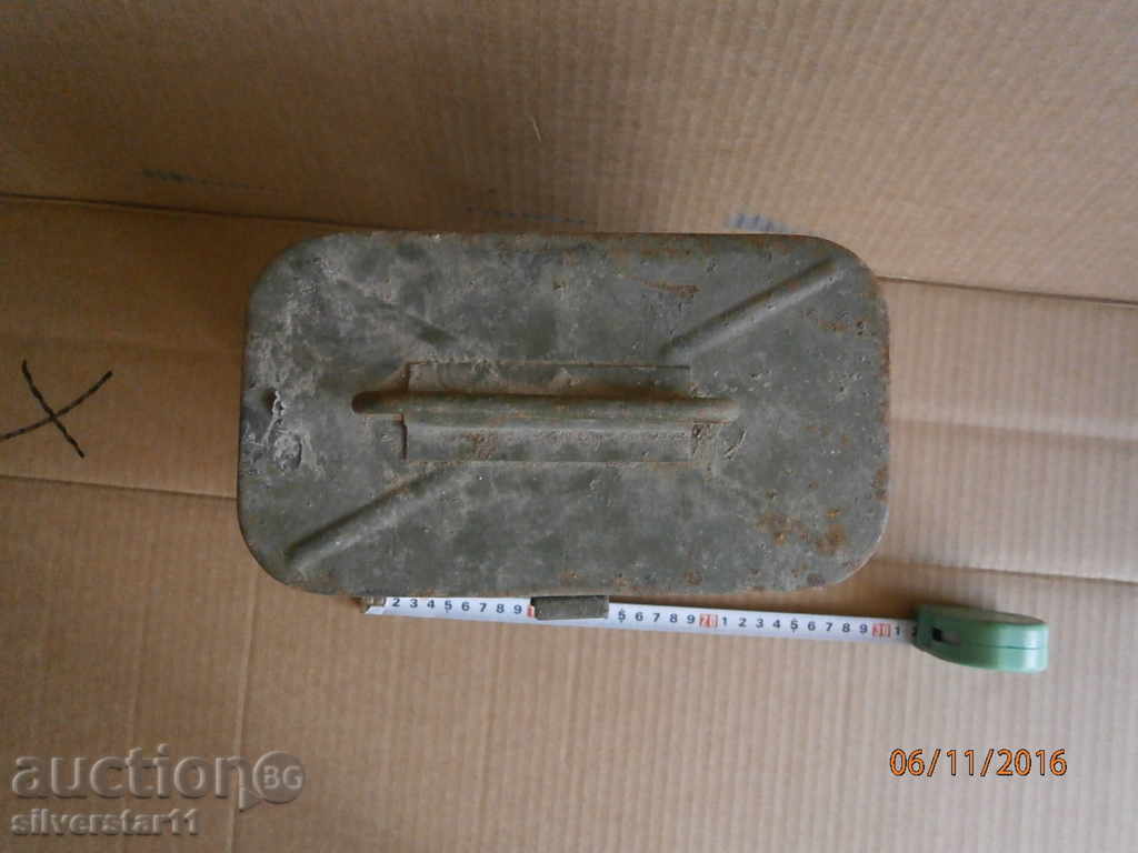 Delivery of military army metal box WW2 WWII box for ammunition Delivery of military army metal box WW2 WWII box for ammunition