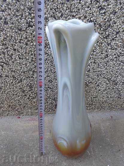 Auction Old porcelain vase, porcelain colored glass Auction Old porcelain vase, porcelain colored glass