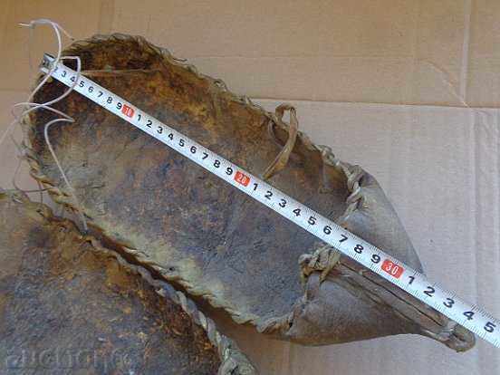 Auction A pair of old tortoises A large number of Grandpa's grandfather Auction A pair of old tortoises A large number of Grandpa's grandfather