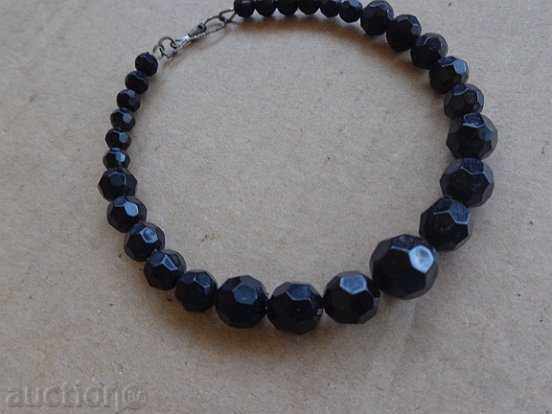 An old necklace bracelet, jewel, jewel, necklace necklace - 5 An old necklace bracelet, jewel, jewel, necklace necklace - 5