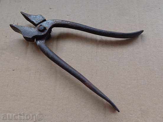 Old master pliers, pincers, tool